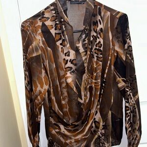 🦋Animal prints dress shirt 5/25$